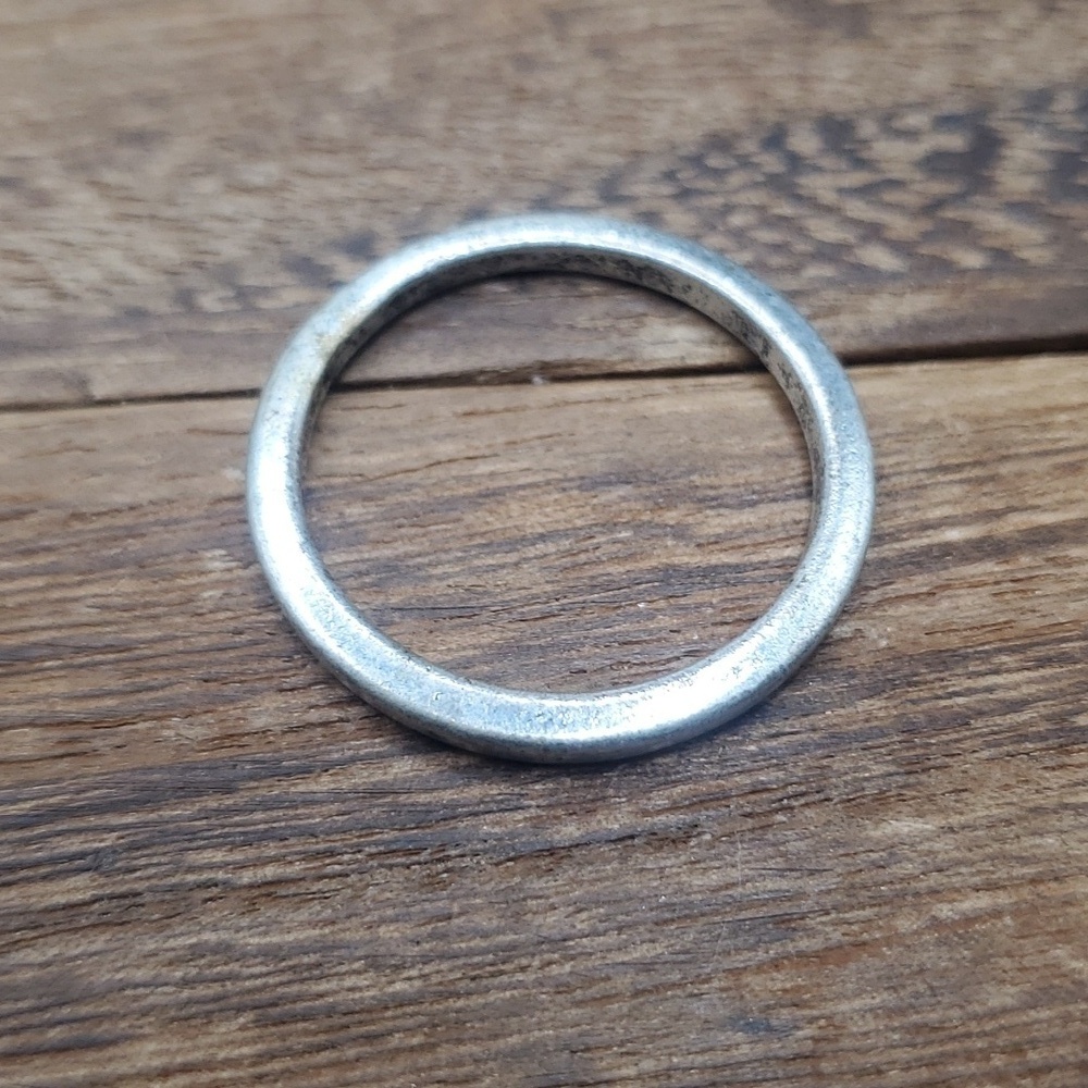 Sterling‎ wreath pendant